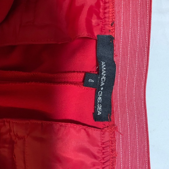 Amanda & Chelsea Red Capri Trousers - Picture 3 of 3